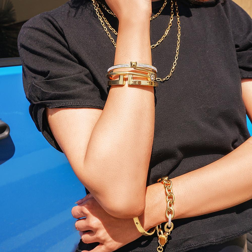 Nail Crossover Bangle